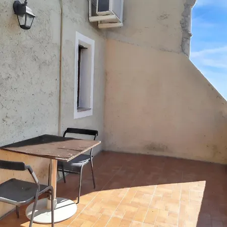 With Sea View In 35 M² Shared Pool شقة *